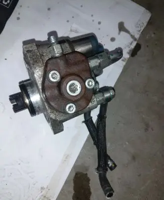 Mazda CX-3 Fuel injection high pressure pump S55013800