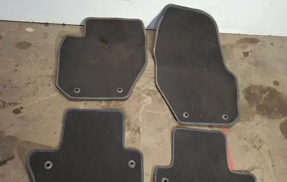 Volvo V60 Car floor mat set 