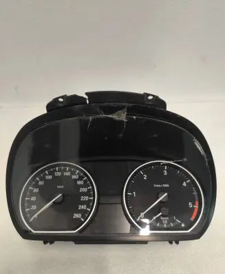 BMW 1 E81 E87 Speedometer (instrument cluster) 104277503