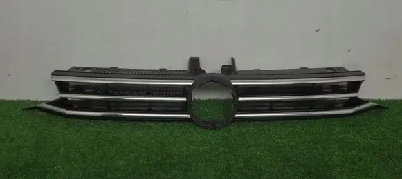 Volkswagen Touran III Front bumper upper radiator grill 5TA853655