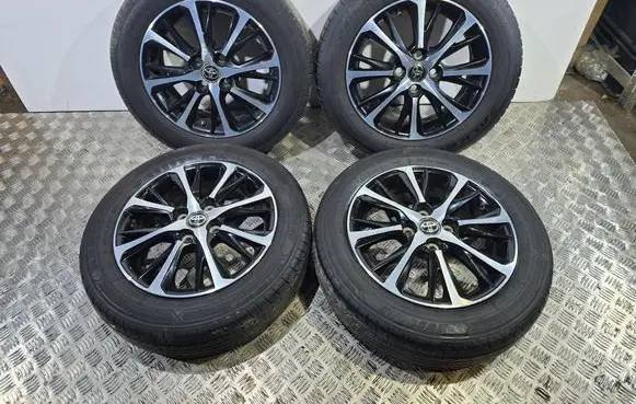 Toyota Yaris R15 alloy rim 