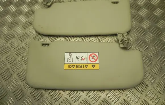 Nissan Qashqai Sun visor 037 L195