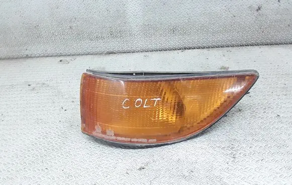Mitsubishi Colt Front indicator light
