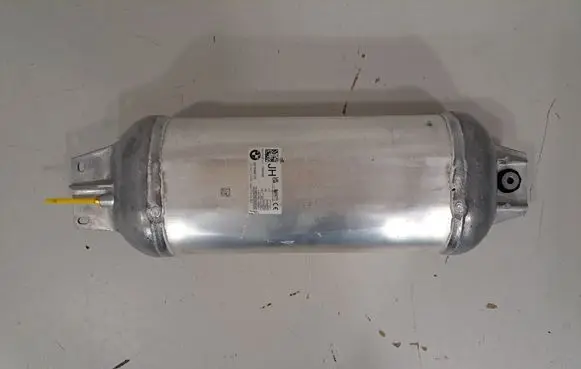BMW X7 G07 Air suspension tank/reservoir 6878492