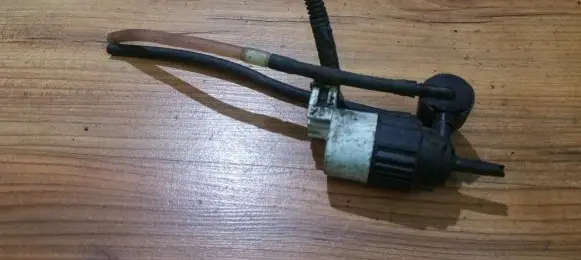 Renault Scenic I Windscreen/windshield washer pump