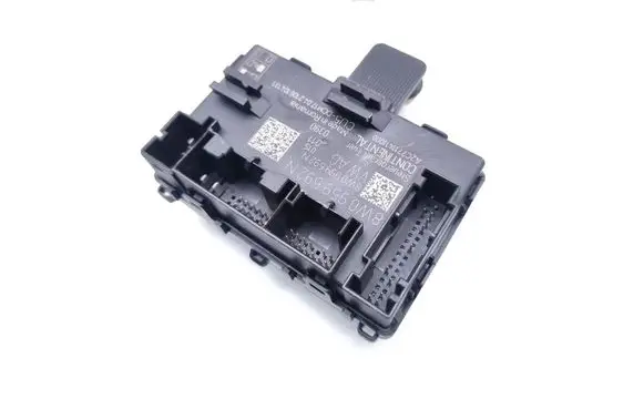 Audi A5 Door control unit/module 8W0959592N A2C7711411000