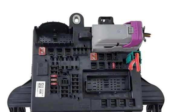 Opel Insignia A Fuse module 2273776803 06515817114