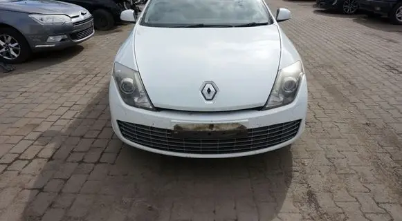 Renault Laguna III Front piece kit 