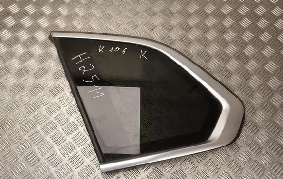 BMW X5 G05 Rear side window 7444081