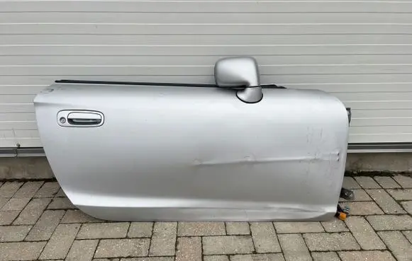 Door (2 Door Coupe)