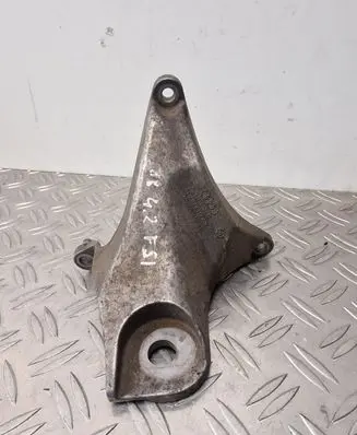 Audi A8 S8 D3 4E Gearbox mounting bracket 4E0399113AM