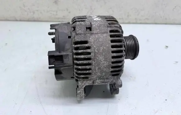 Audi A4 S4 B7 8E 8H Generator/alternator 03G903016A