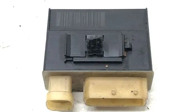 Peugeot Partner Glow plug pre-heat relay 9652021180