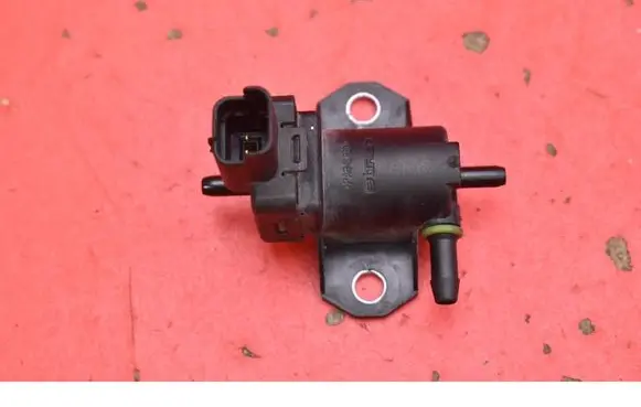 Peugeot 208 I Vacuum valve 9688124580