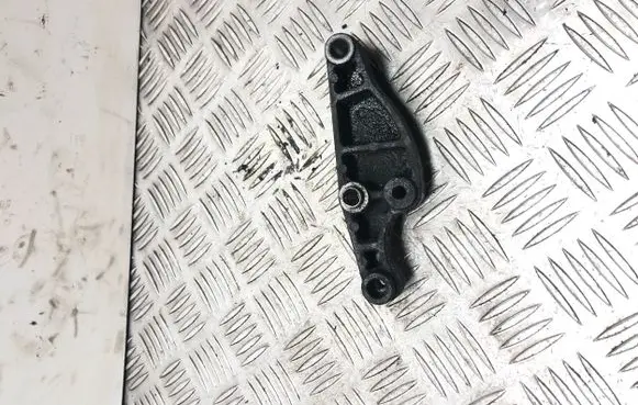 Ford Focus Engine mounting bracket 3S6E3C631AA