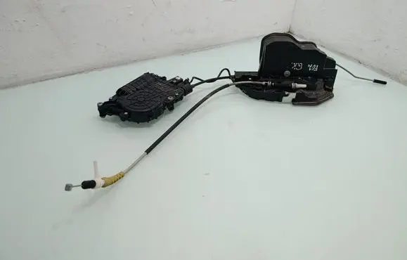 BMW 7 F01 F02 F03 F04 Rear door soft close latching motor 7185687