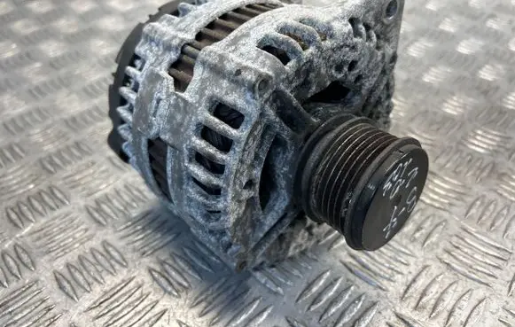 Volkswagen PASSAT B7 Generator/alternator 03L903023D 0121715071 14V180A