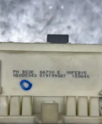 Mazda 3 I Fuse module 519199087 66730 05085343