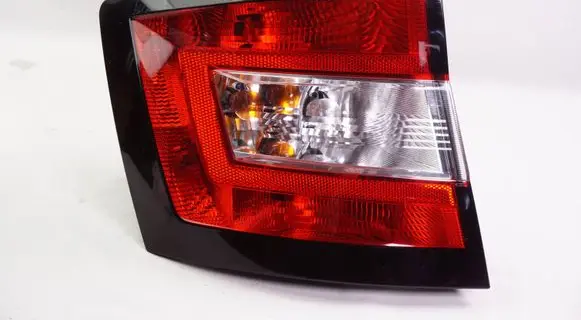 Skoda Fabia Mk3 (NJ) Rear/tail lights 6V9945095 62422001