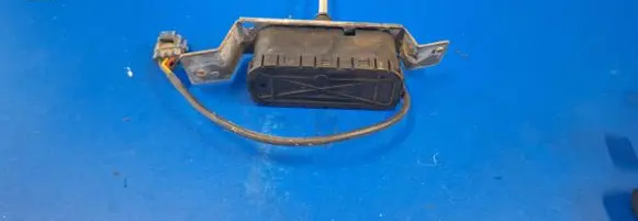 Volvo XC70 Headlight wiper motor 8620959