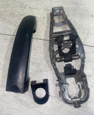 Volkswagen Touran I Front door exterior handle 837886