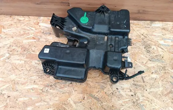 Opel Vivaro AdBlue liquid reservoir 9842697380