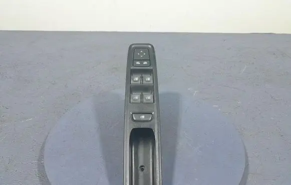 Dacia Sandero Electric window control switch 809611146R