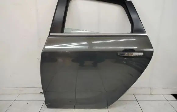 Opel Astra J Rear door 43R21