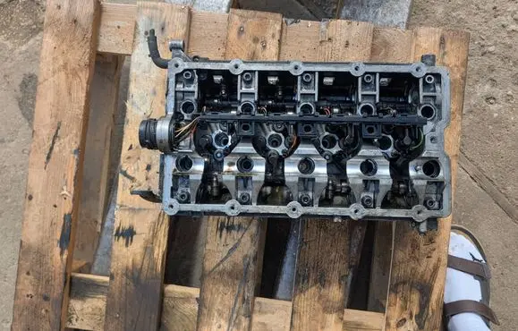 Dodge Caliber Engine head 03G103373A