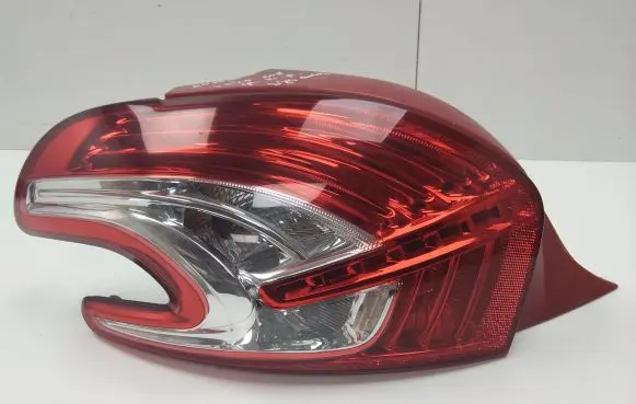 Peugeot 208 Rear/tail lights 9672628280