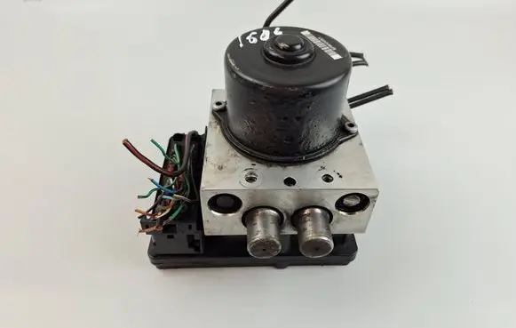Renault Trafic II (X83) ABS Pump 47660MA000 06210950343