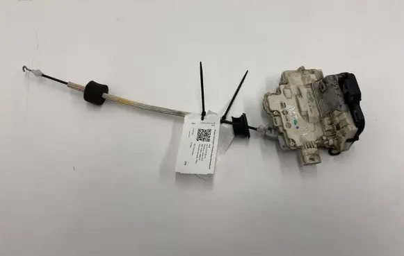 Audi A6 S6 C6 4F Front door lock 4F2837015