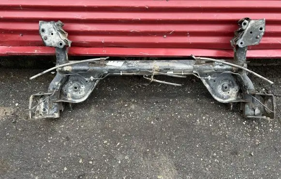 Nissan Juke I F15 Rear subframe 