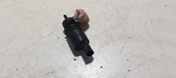 Opel Meriva B Windscreen/windshield washer pump 13250357 3240117 0541146