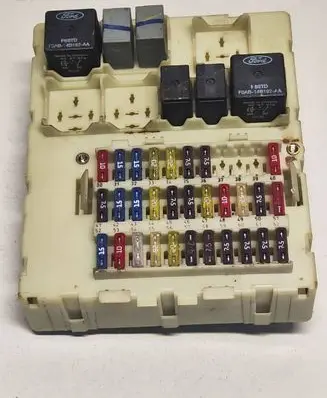 Ford Focus Fuse box set 2M5T14A073RD 90750AE