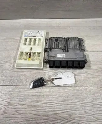 Engine ECU kit and lock set