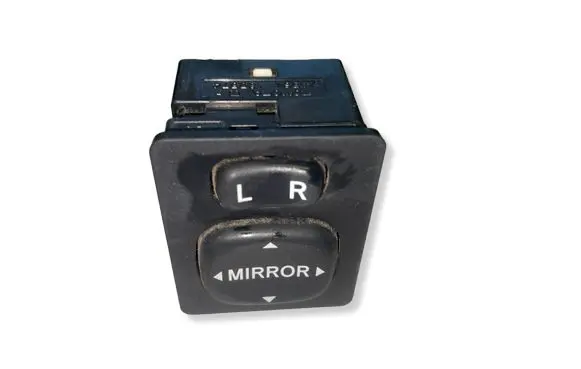 Toyota Auris 150 Wing mirror switch 183574