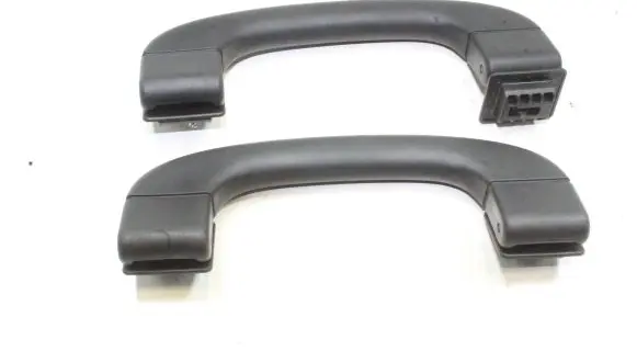 BMW 1 E82 E88 A set of handles for the ceiling 