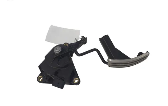 Nissan Qashqai Accelerator throttle pedal 1862B00471