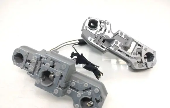 Tail light bulb cover holder