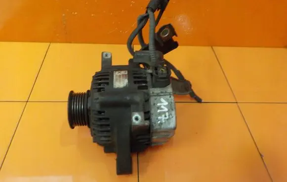 Toyota Urban Cruiser (XP110) Generator/alternator 1042108350 1NR