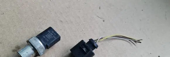 Audi A5 Sportback 8TA Air conditioning (A/C) pressure sensor 4H0959126A