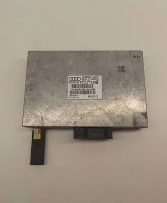 Audi A4 S4 B7 8E 8H Bluetooth control unit module 8P0862335M 99QS00051CC1