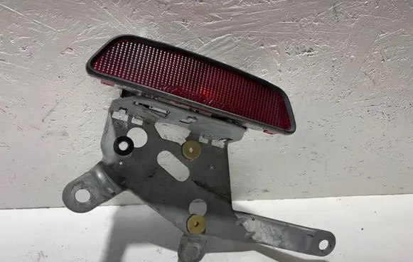 Mercedes-Benz E W210 Third/center stoplight A2108207342 0390201563 187900