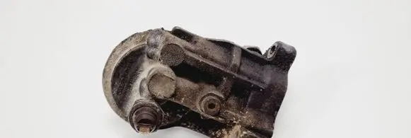 Audi 80 90 B3 Oil filter mounting bracket 026115417