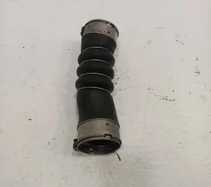 BMW 5 F10 F11 Intercooler hose/pipe 7800144
