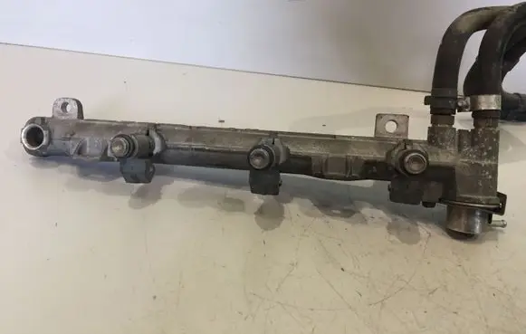 Volkswagen Golf IV Fuel main line pipe 036133319