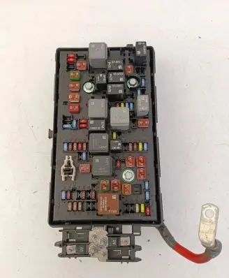 Opel Insignia A Fuse box set 13345497