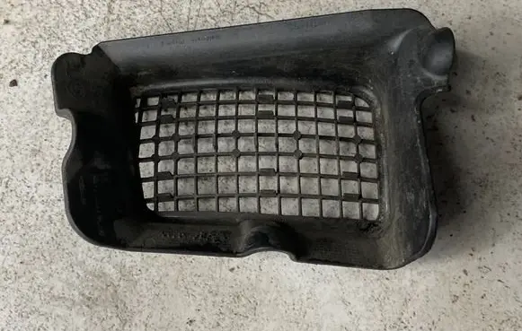 BMW 3 E90 E91 Rain gutter 6942617