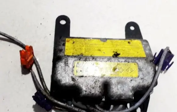 Renault Laguna I Airbag control unit/module 7700845626d 550289000